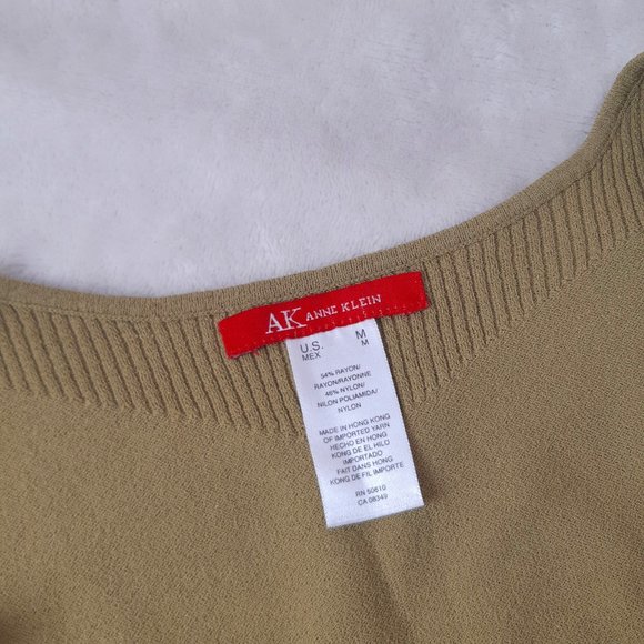 Anne Klein | Pear Green Round Neck Sweater Tank - Picture 3 of 4